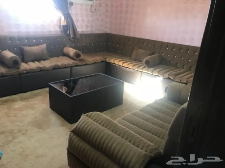 مجلس نظيف للبيع  (image 1)