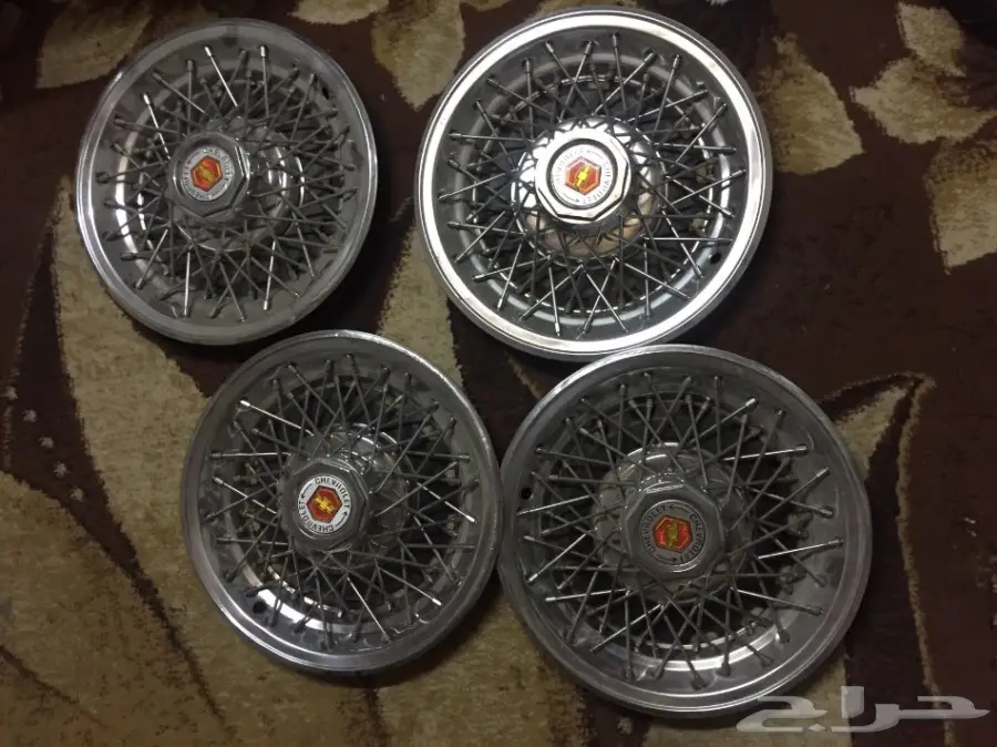 اكسسوارات وعلامات للكابرسات القديمه وغيرها