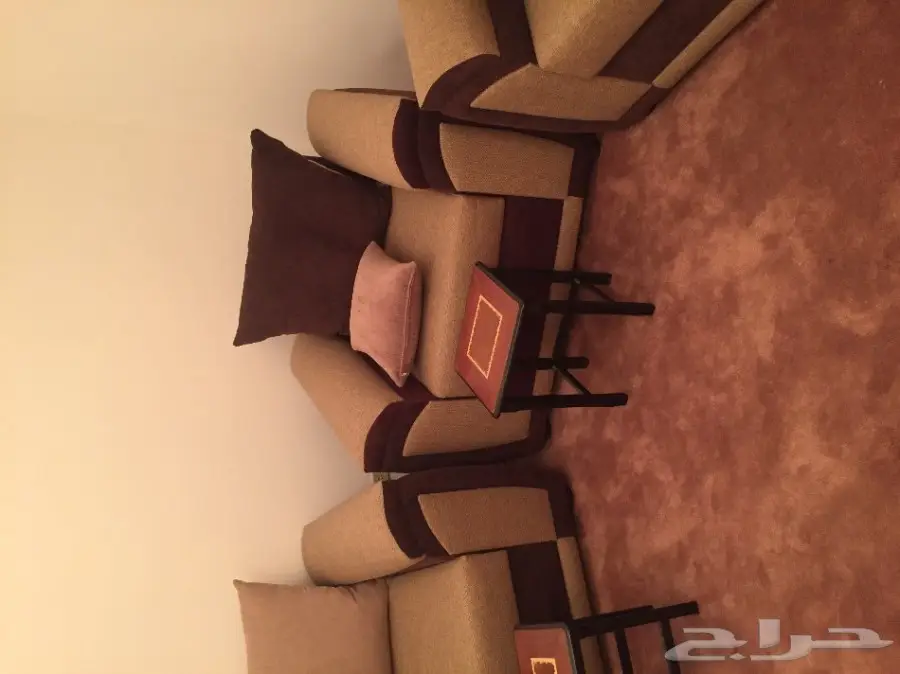 كنب للبيع جديد استخدامه قليل  (image 7)