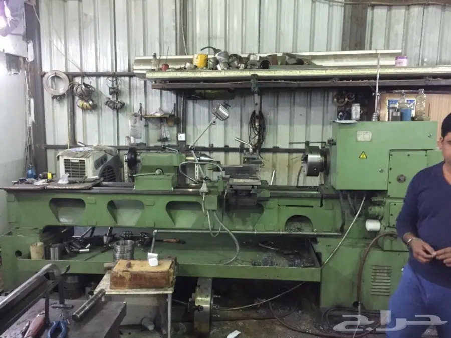 آلات ومكائن خراطة (للبيع)