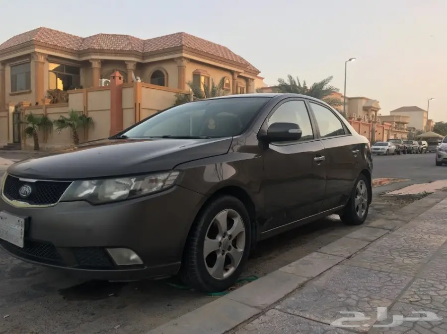 كيا سيراتو 2010 فل كامل للبيع (image 2)