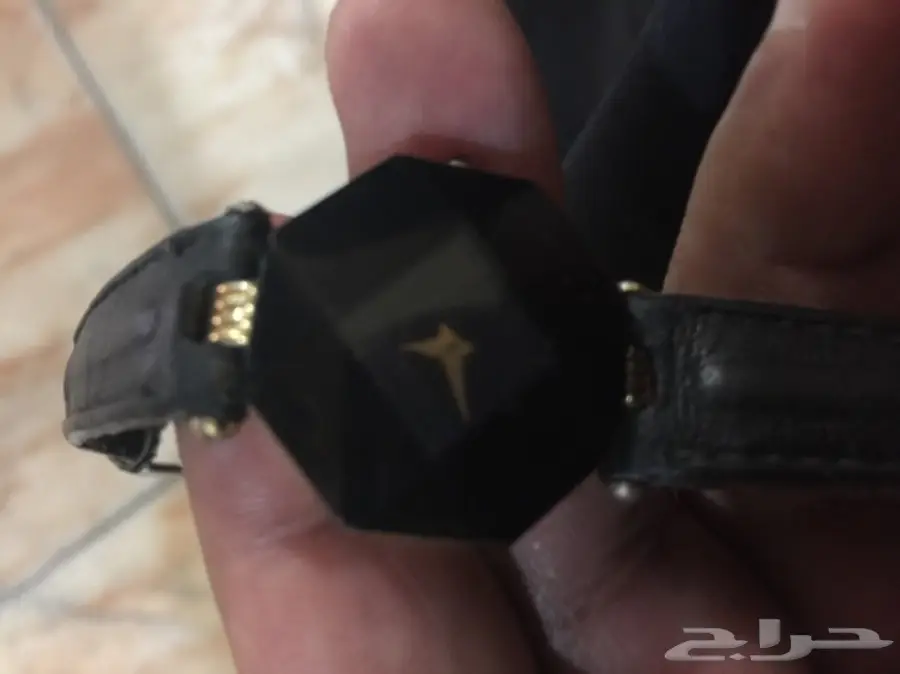 ساعة ذهبية فريدة - للبيع! (image 1)