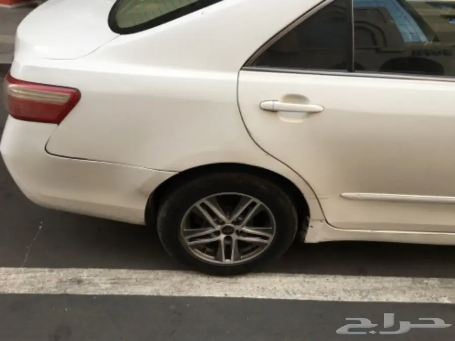 كامري موديل قير عادي  للبيع العاجل 2010 (image 4)