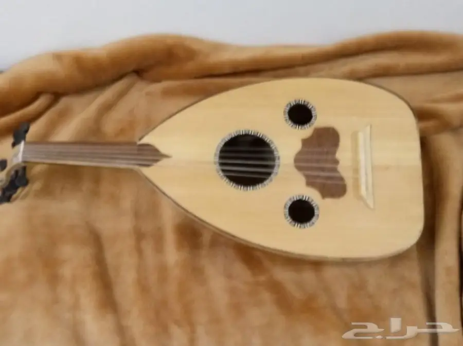 الة عود موسيقية للبيع مكة (image 1)