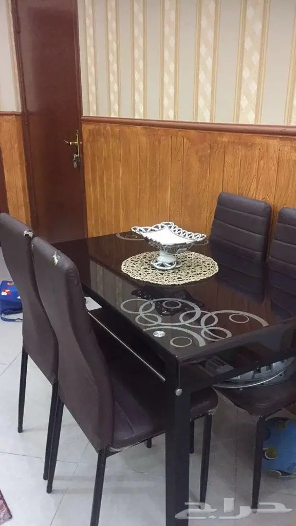 طاولة طعام  ومكتب خشبي للبيع