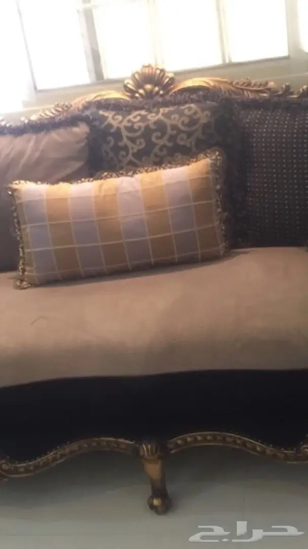 كنب فخم وفرة للبيع - فرصة لا تُفوّت! (image 4)