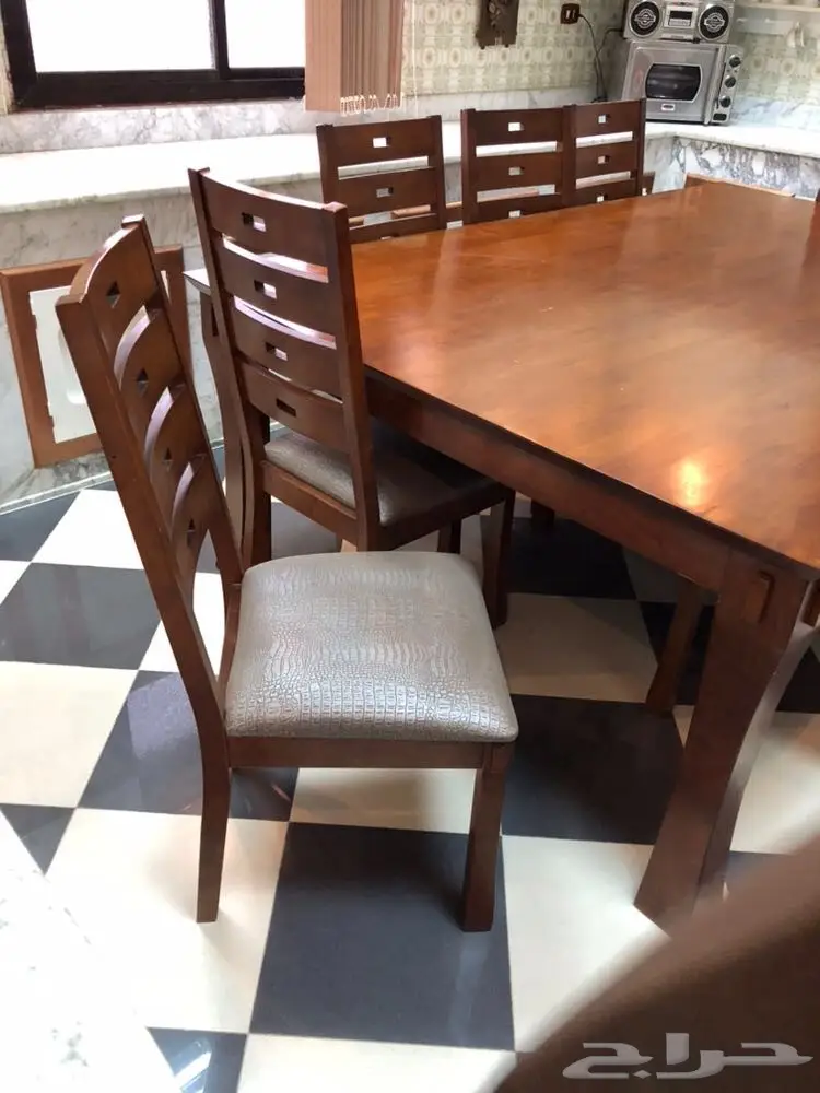 طاولة طعام (10) كراسي للبيع (image 2)