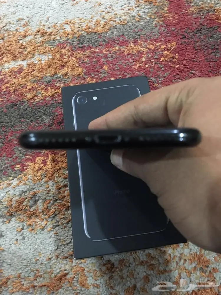 ايفون 7 اسود لامع  (image 2)