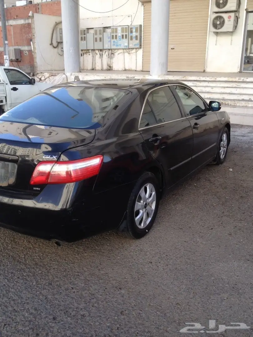 للبيع تويوتا كامرري 2009 نص فل بالمدينة  (image 2)