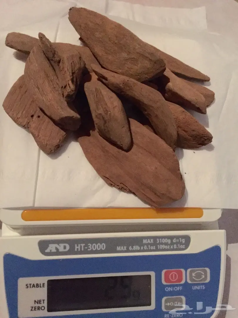 مزاد اوقية عود طبيعي ماروكي ارياني 