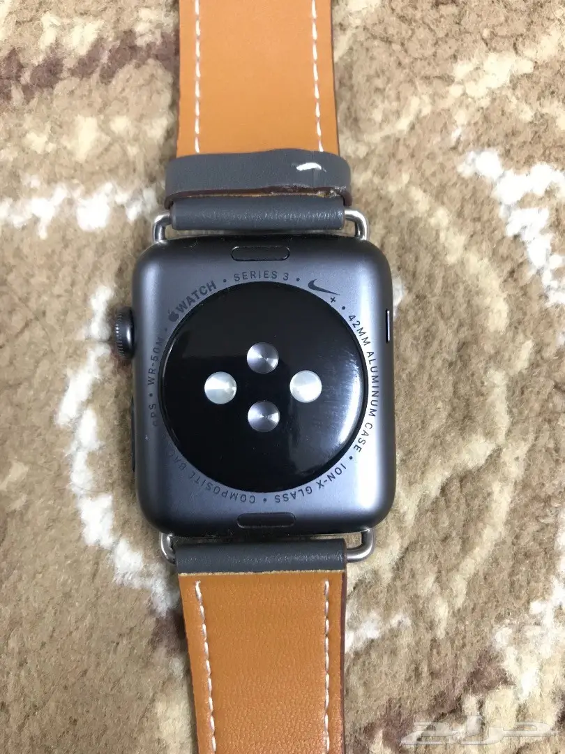 للبيع ساعة أبل الاصدار الثالث (image 3)