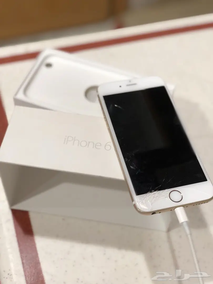 للبيع ايفون 6 ذهبي  (image 2)