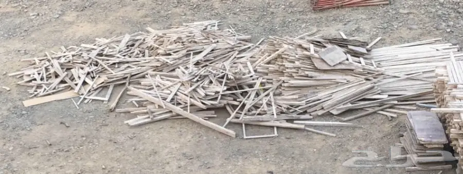 خشب للبيع او الإيجار