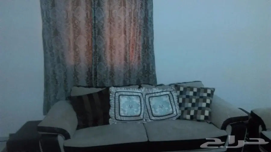 طقم كنب (صوفا) قطعتين 5 مقاعد من هوم سنتر (image 1)