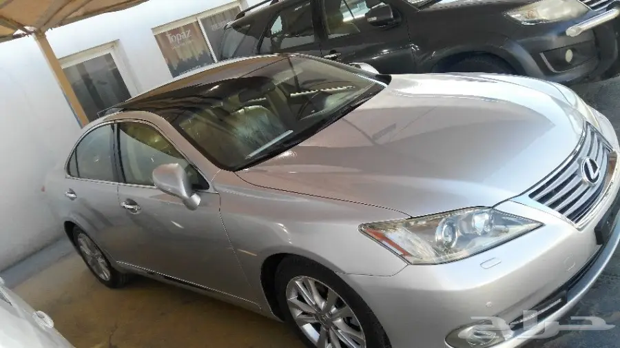 للبيع لكزسES350 قمه بالنظافه بنوراما2012
