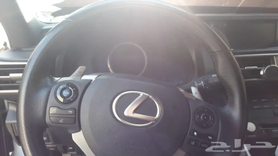 لكزس IS-f 2015  (image 4)