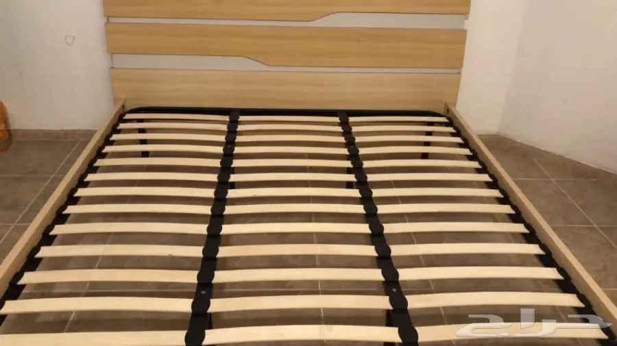 سرير نفرين2كومدينه خشبي للبيع