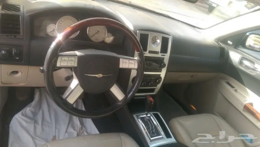 للبيع كرايسلر 300C 2006 (image 6)