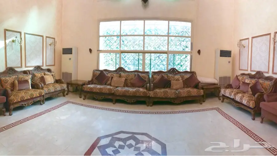 طقمين كنب فخم بالشرقيه 