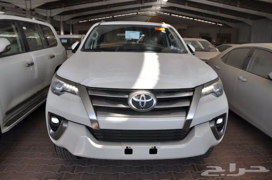 تويوتا فورتشنرVX2 2018 سعودي 6 سلندر 132000 (image 2)