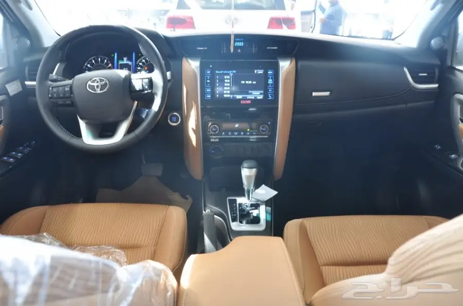 تويوتا فورتشنرVX2 2018 سعودي 6 سلندر 132000 (image 11)