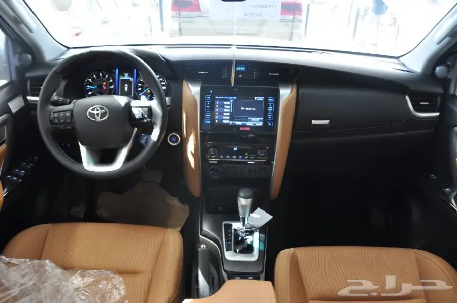 تويوتا فورتشنرVX2 2018 سعودي 6 سلندر 132000 (image 12)