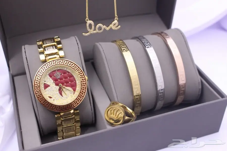 ساعات فرزاتشي نسائية طقومووم كامله 170 ريال