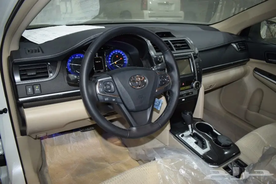 تويوتا كامري فل GLX خليجي فتحه بصمه2017 (image 10)