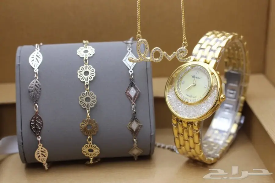 ساعات نسائية من شوبارد ب200 ريال (image 2)