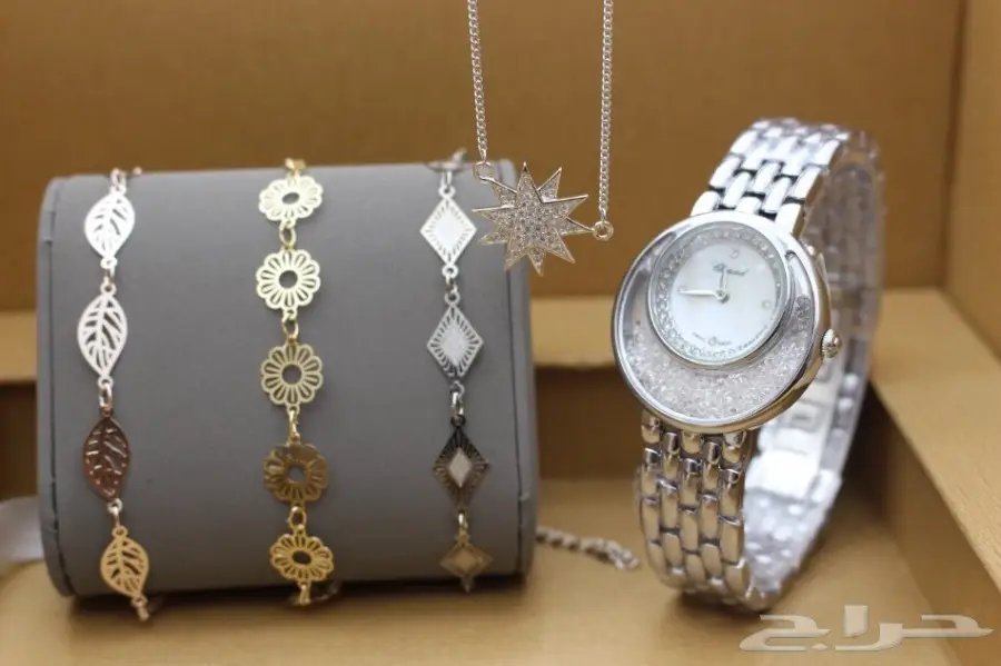 ساعات نسائية من شوبارد ب200 ريال (image 3)