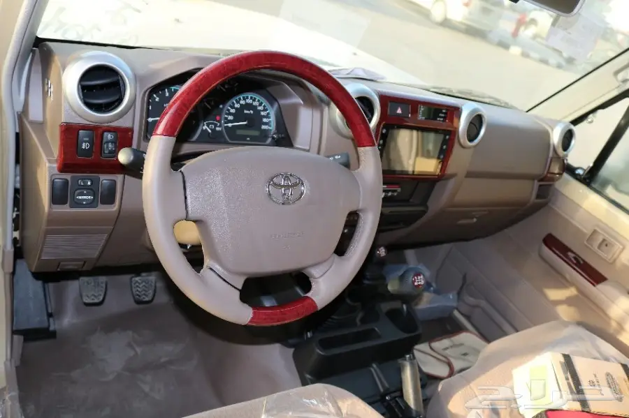 تويوتا شاص سوبر ديلوكس ليمتد ونش 2018 (image 11)