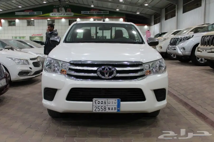 تويوتا هايلوكس غمارة GL موديل 2017 (image 1)