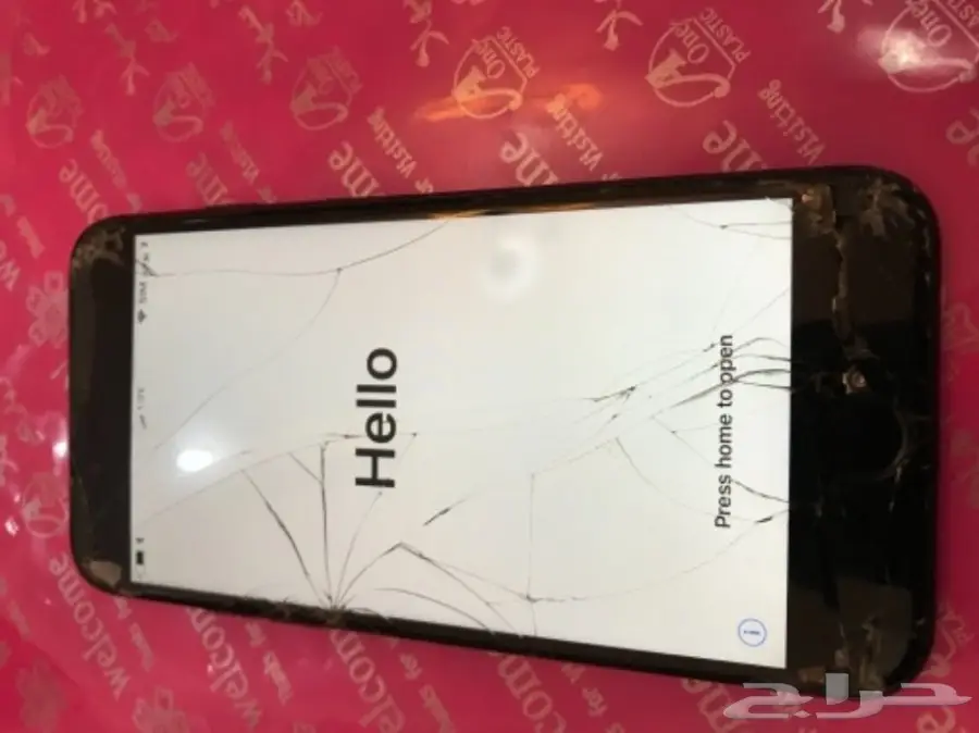 ايفون 7 اسود مطفي مقفل ايكلود (image 1)