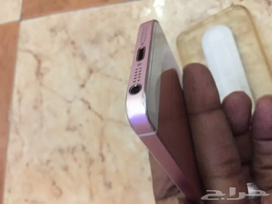 للبيع ايفون5se  روز64 (image 1)