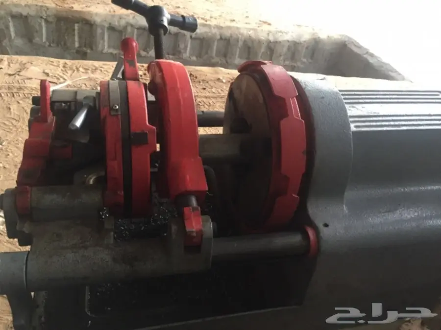 للبيع مكينة تسنين وقص لمواصير الماء  (image 7)