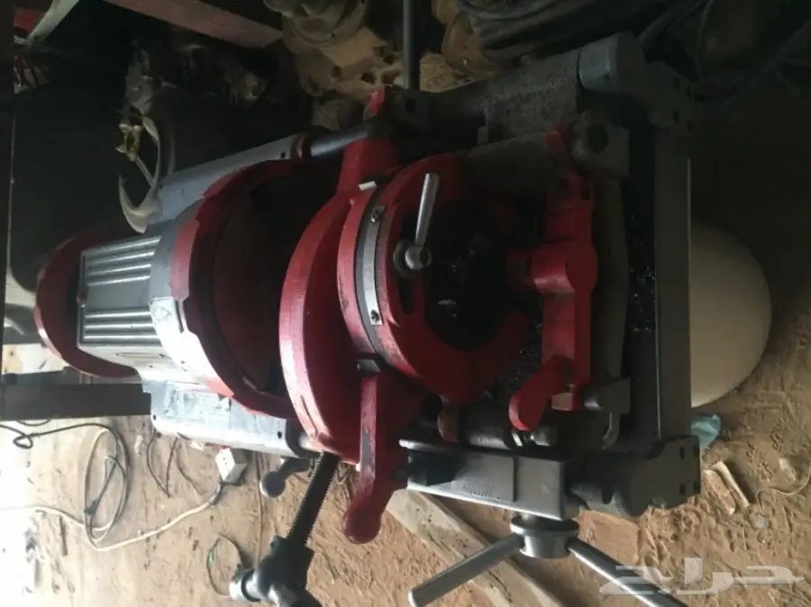 للبيع مكينة تسنين وقص لمواصير الماء  (image 13)