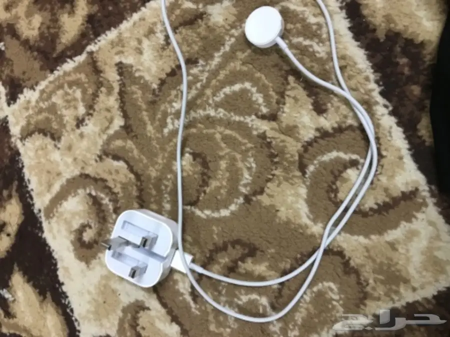 للبيع ساعة أبل الاصدار الثالث (image 4)