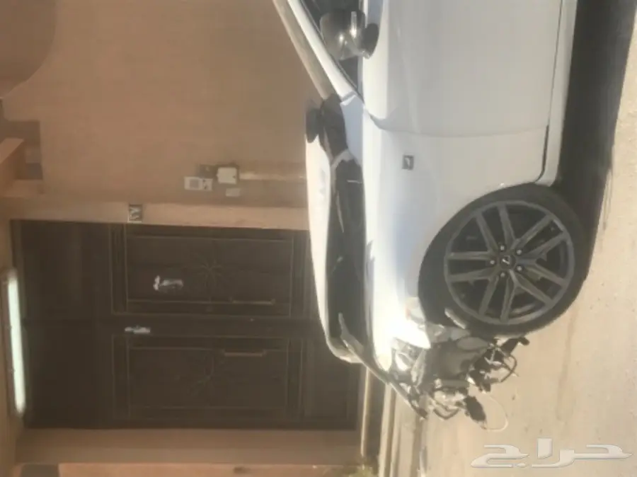 لكزس IS-f 2015  (image 1)