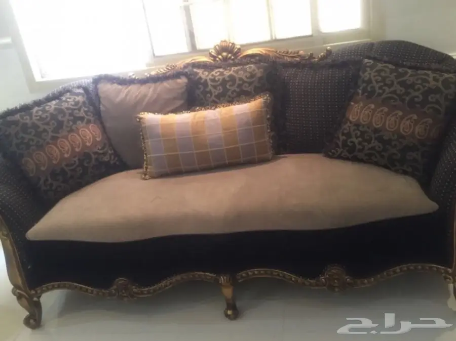 كنب فخم وفرة للبيع - فرصة لا تُفوّت! (image 2)