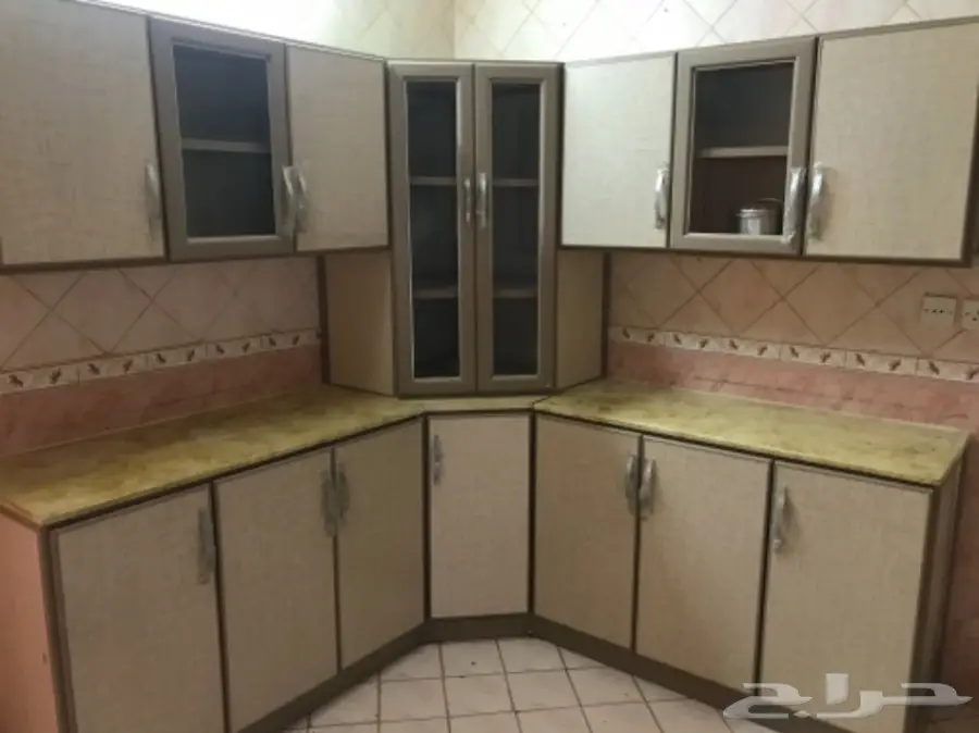 مطبخ مستعمل نظيف