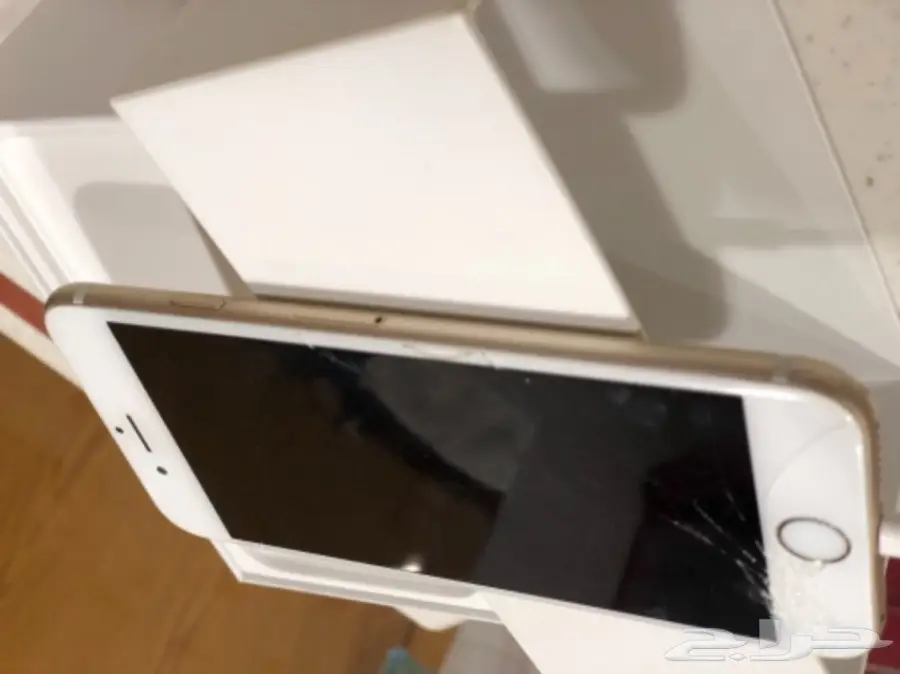 للبيع ايفون 6 ذهبي  (image 4)