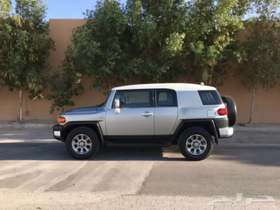 للبيع عاجل اف جي موديل 2011 سعودي عبداللطيف  (image 18)