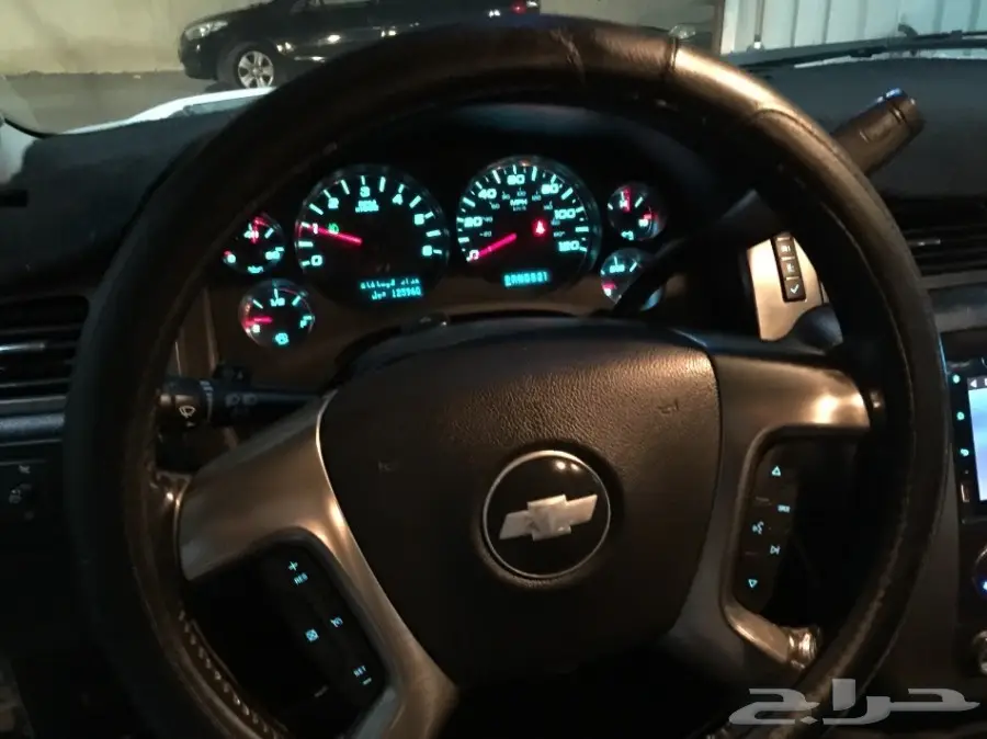 للبيع تاهو فل كامل z71 ابيض  (image 7)