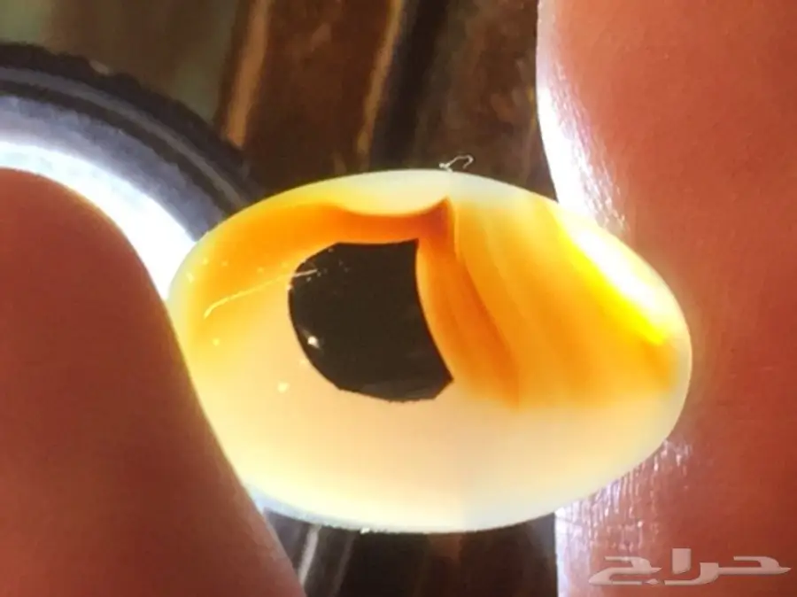 حجر عقيق يمانى  صورة وجه طير 