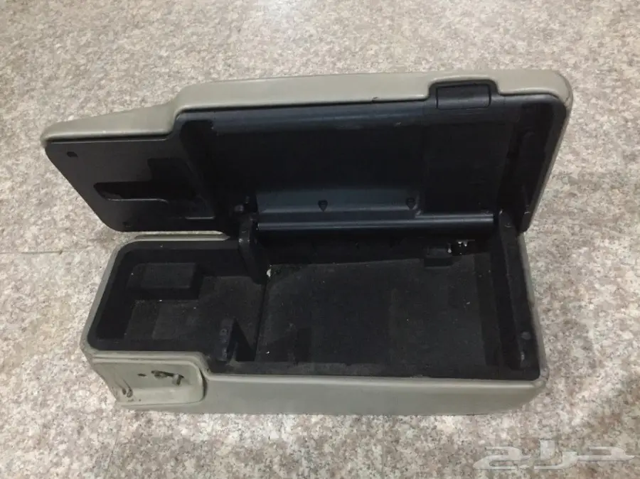 للبيع تكاية لنكون تركب للفورد