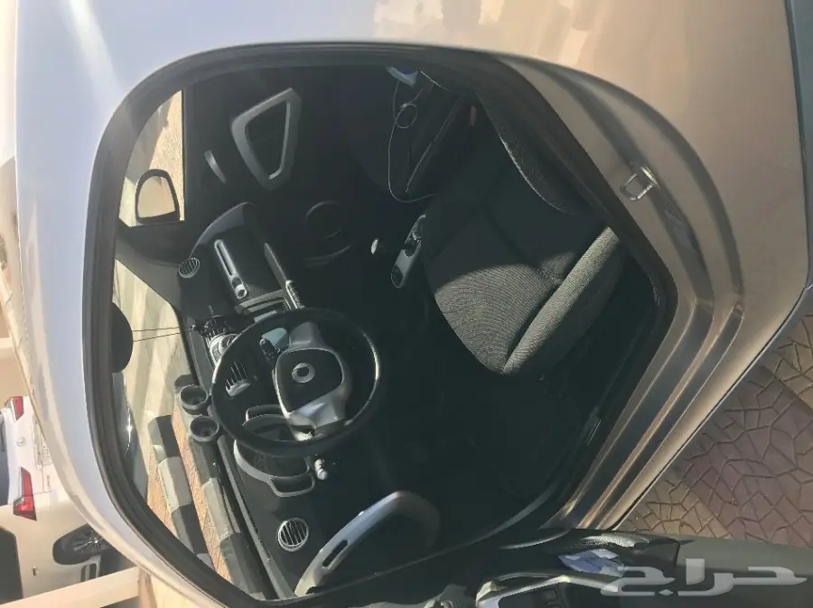 سياره صغيرة الحجم بشكل فضيع موديل 2011 (image 8)