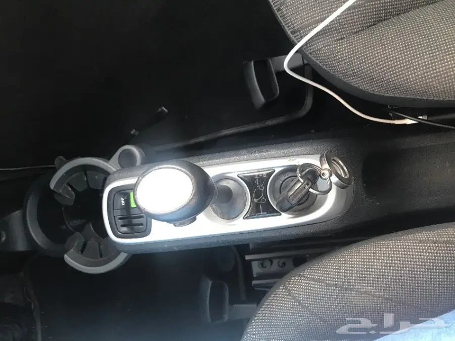 سياره صغيرة الحجم بشكل فضيع موديل 2011 (image 10)