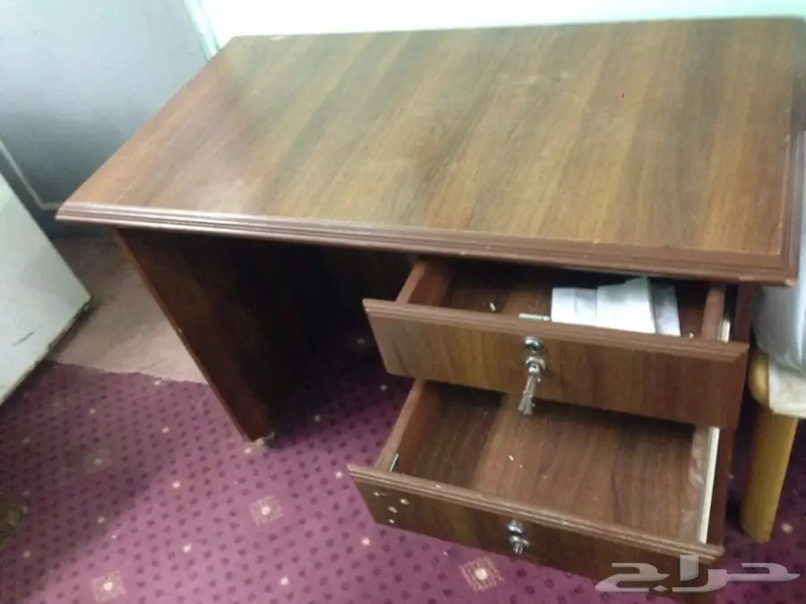 اثاث - مكتب للبيع لاعلى سوم
