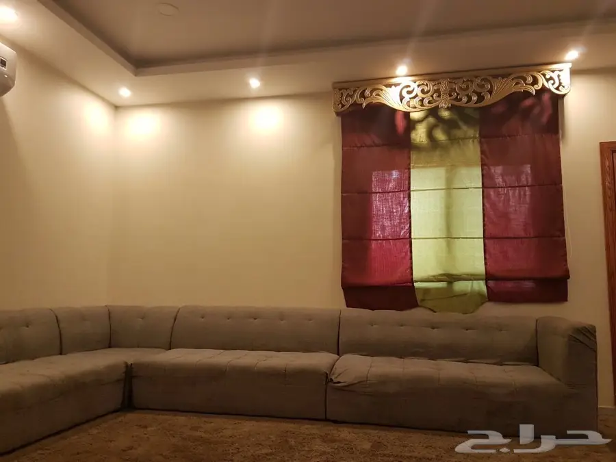 كنب متصل مع ستاره للبيع بالدمام (image 1)