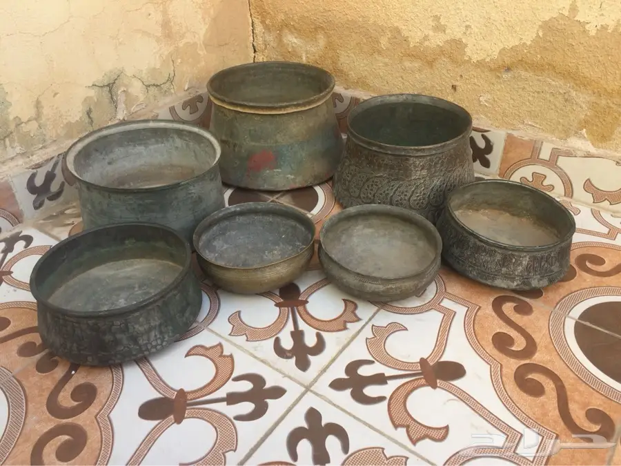 قدور نحاس قديمه لاهل التراث والمتاحف (image 0)